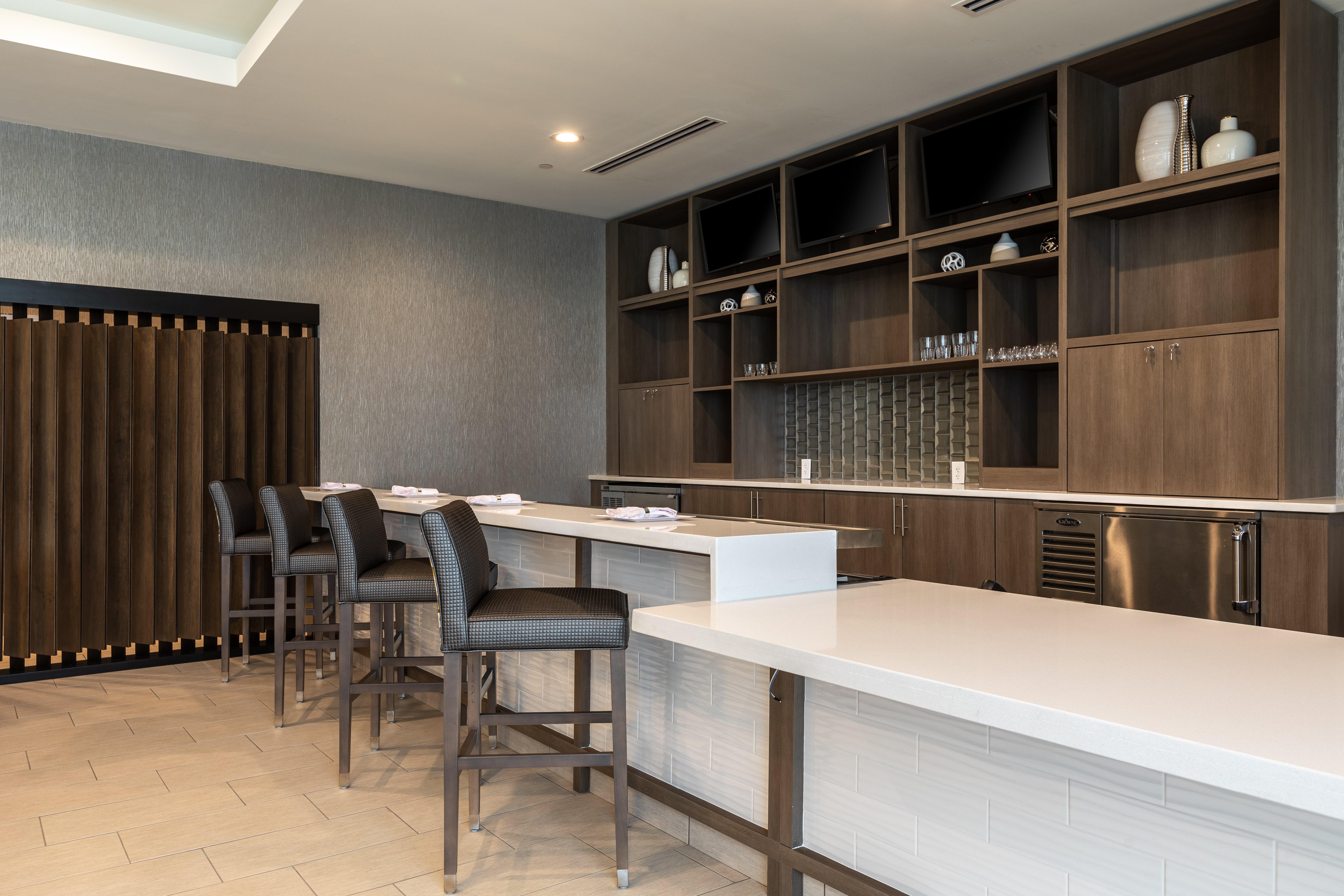 Holiday Inn Greenville - Woodruff Road By Ihg Екстер'єр фото