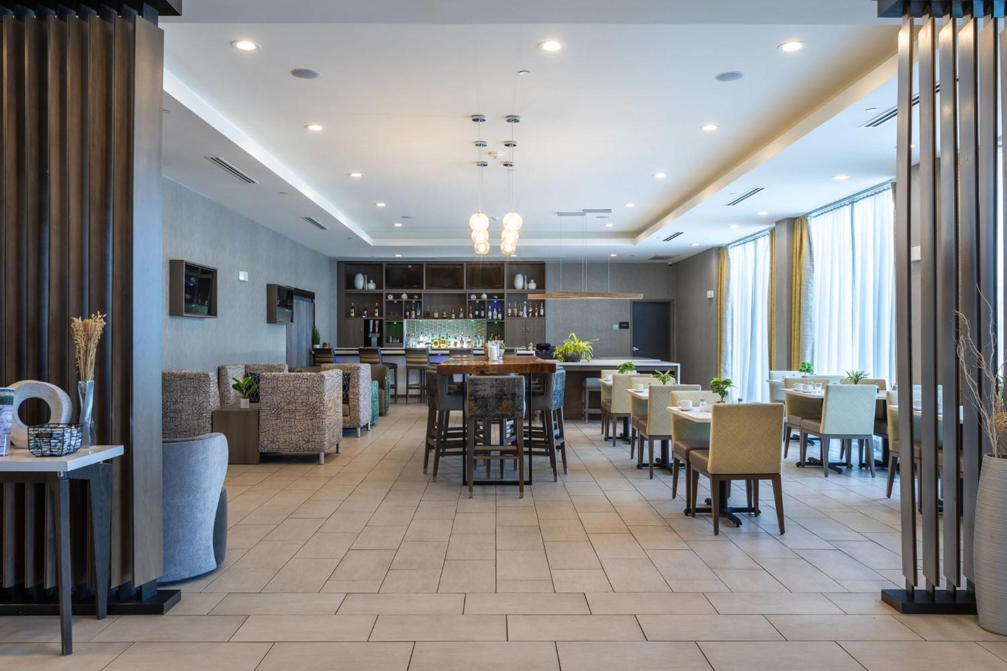 Holiday Inn Greenville - Woodruff Road By Ihg Екстер'єр фото
